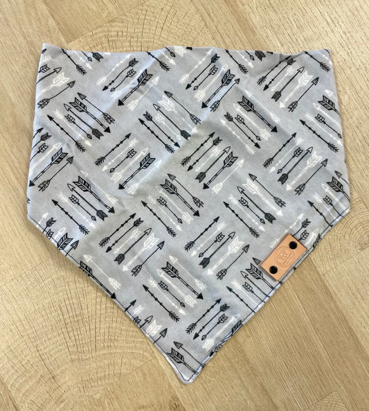 NPS - DR - Bandana - Medium - Grey Arrows