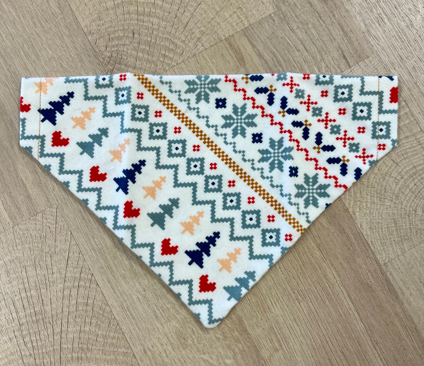 Bee's Handmade Goods - Tis The Season Bandana - Medium